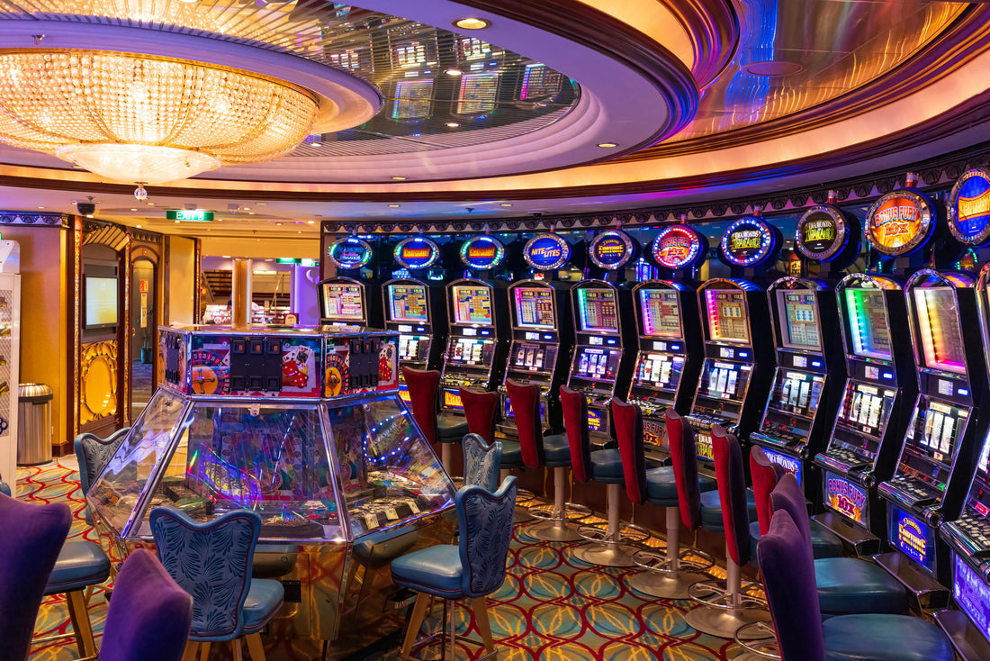 Famous Casinos: A Tour of the World's Most Iconic Gaming Destinations